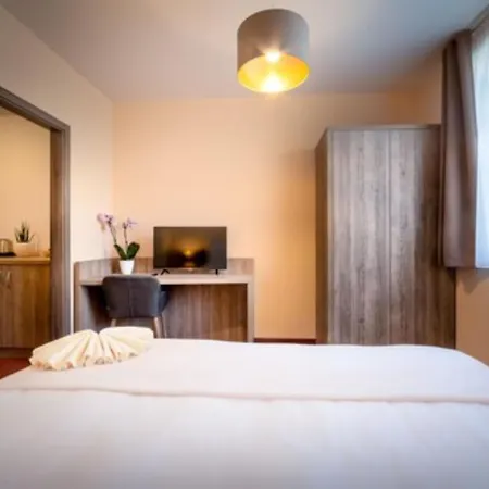 Ceresnovy Sad & Wellness 4*