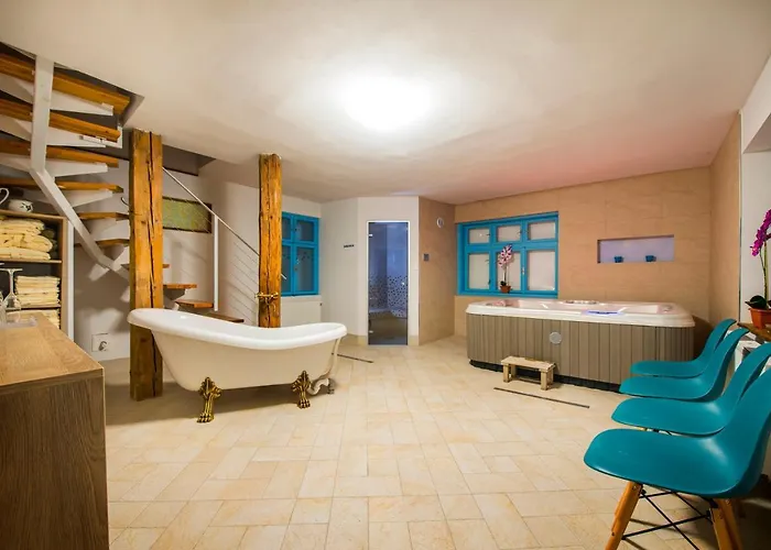 Ceresnovy Sad & Wellness بيت ضيافة