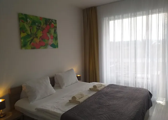 Ceresnovy Sad & Wellness بيت ضيافة 4*